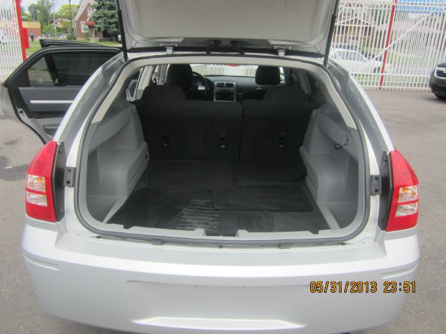 Dodge Magnum 2008 photo 2