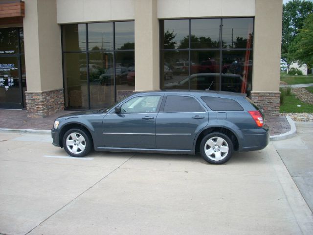 Dodge Magnum 2008 photo 1