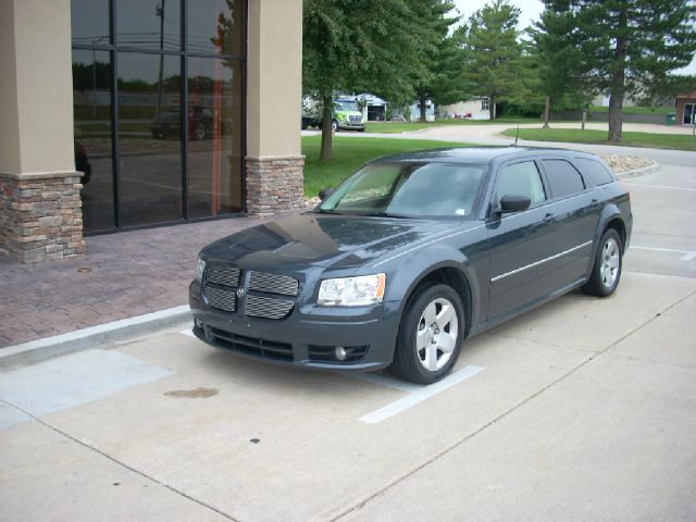 Dodge Magnum 2008 photo 2