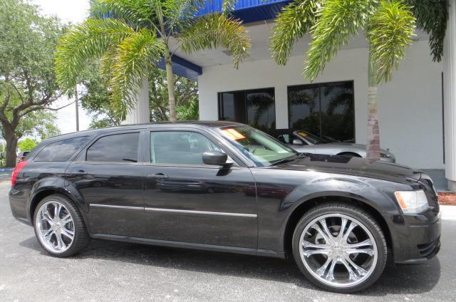 Dodge Magnum 2008 photo 2