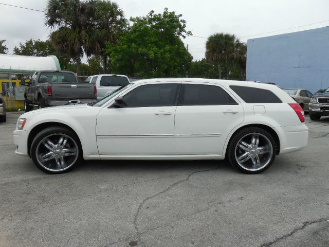 Dodge Magnum 2008 photo 10