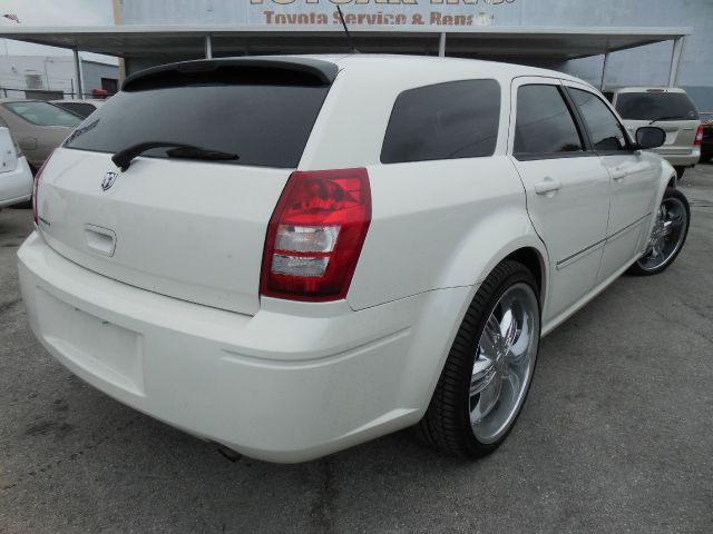 Dodge Magnum 2008 photo 5