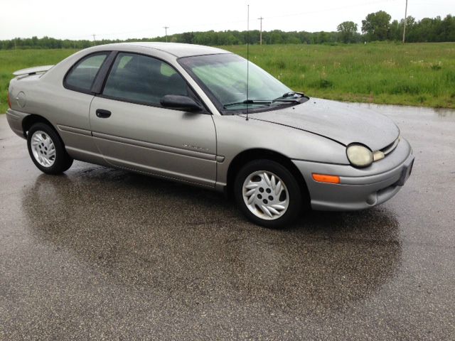 Dodge Neon 1998 photo 2