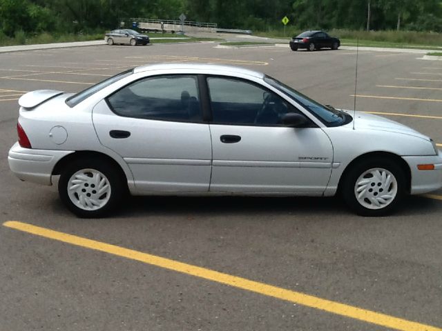 Dodge Neon 1998 photo 2