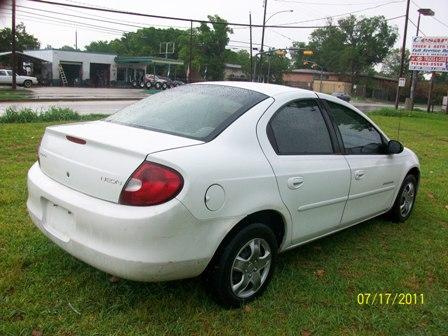 Dodge Neon 2000 photo 2