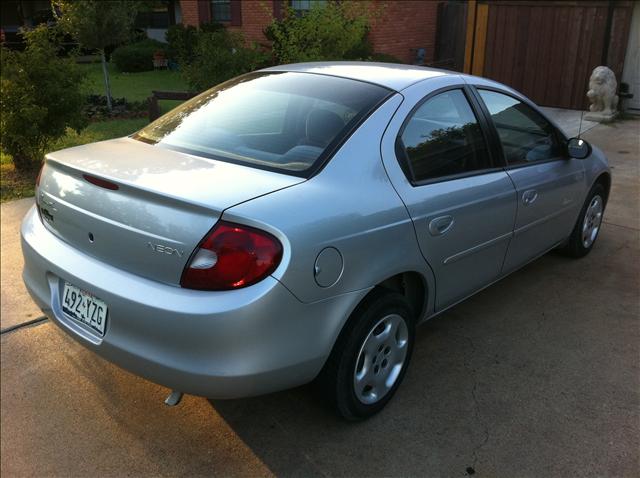 Dodge Neon 2000 photo 2