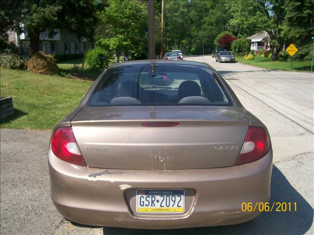 Dodge Neon 2001 photo 2