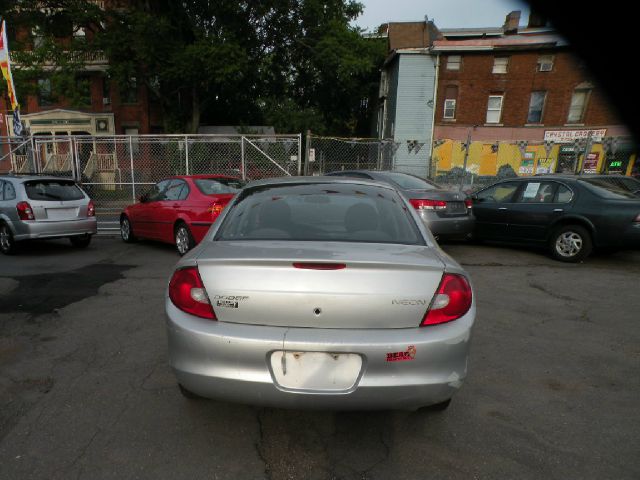 Dodge Neon 2002 photo 2