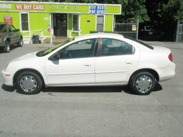 Dodge Neon 2002 photo 2