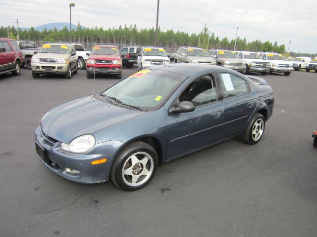 Dodge Neon 2002 photo 2