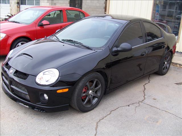 Dodge Neon 2003 photo 2