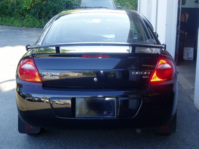 Dodge Neon 2003 photo 2