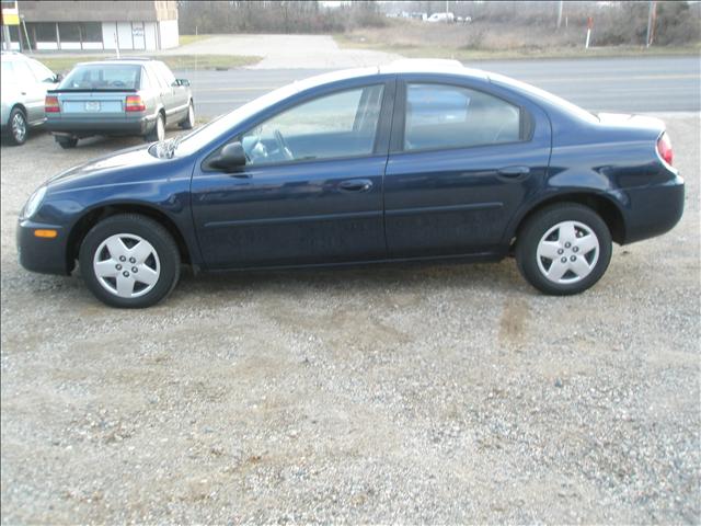 Dodge Neon 2003 photo 2