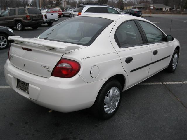 Dodge Neon 2003 photo 3