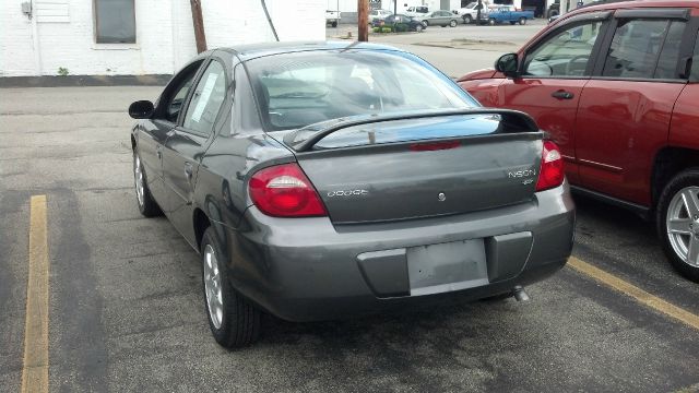 Dodge Neon 2003 photo 2