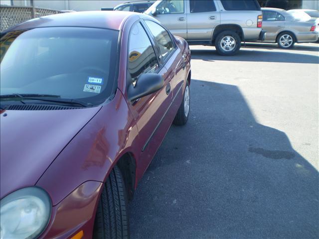 Dodge Neon 2003 photo 2