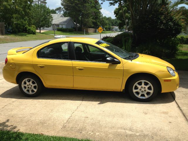 Dodge Neon 2003 photo 2