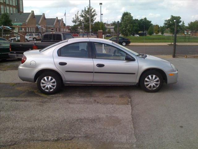 Dodge Neon 2003 photo 1