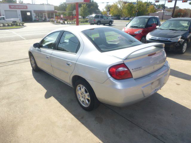 Dodge Neon 2003 photo 1