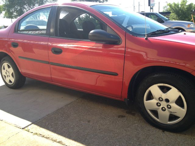 Dodge Neon 2003 photo 2