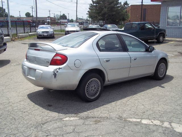 Dodge Neon 2003 photo 2