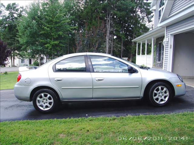 Dodge Neon 2003 photo 2