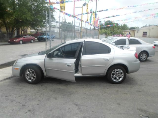 Dodge Neon 2003 photo 3