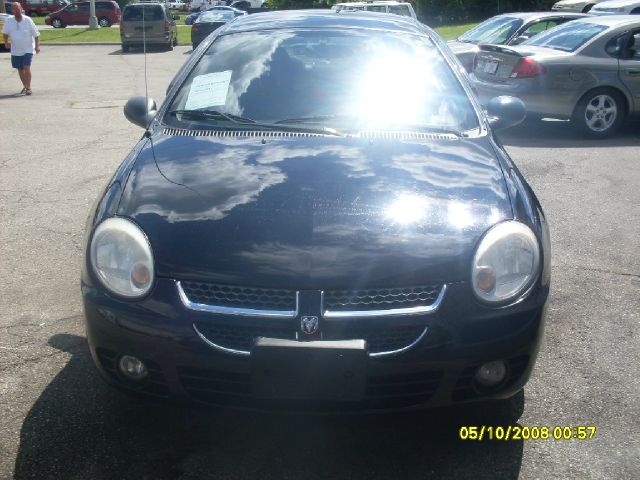 Dodge Neon 2004 photo 2