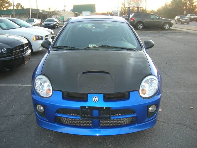 Dodge Neon 2004 photo 2