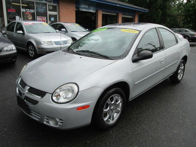 Dodge Neon 2004 photo 2