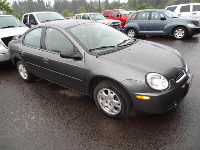 Dodge Neon 2004 photo 2