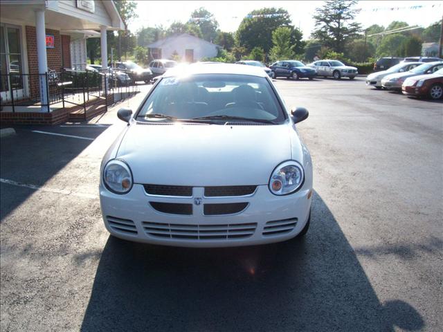 Dodge Neon 2004 photo 2