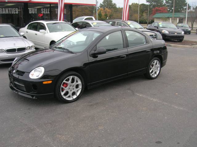 Dodge Neon 2004 photo 1