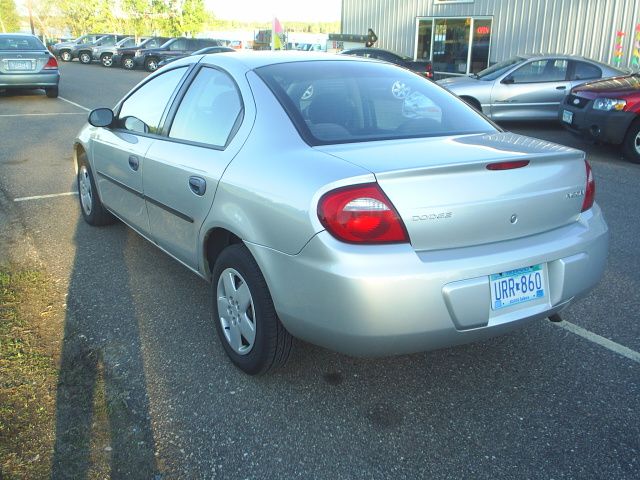 Dodge Neon 2004 photo 2