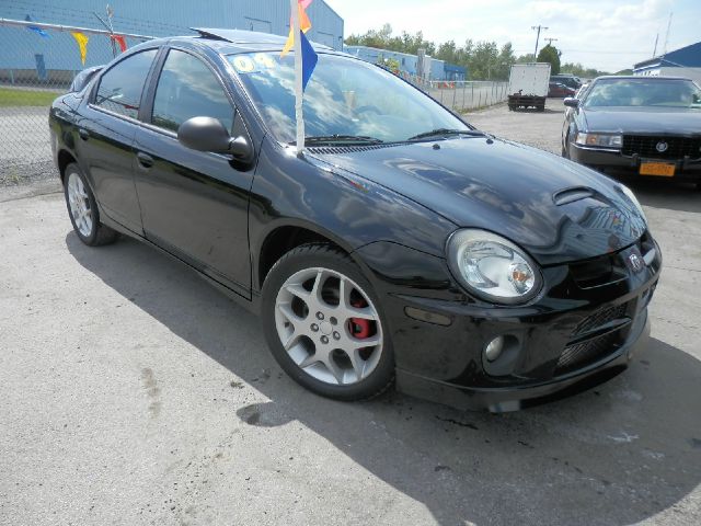 Dodge Neon 2004 photo 2