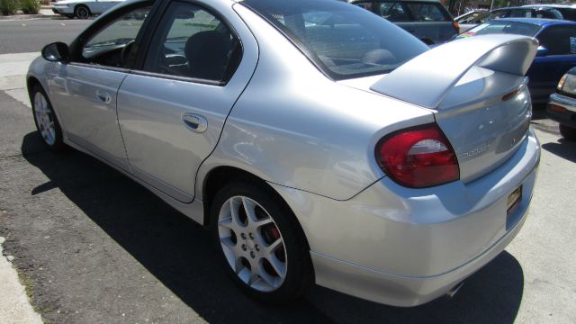 Dodge Neon 2004 photo 2