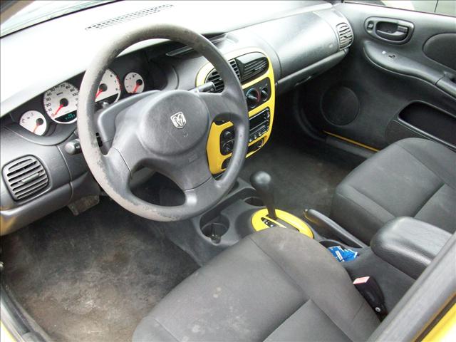 Dodge Neon 2004 photo 2