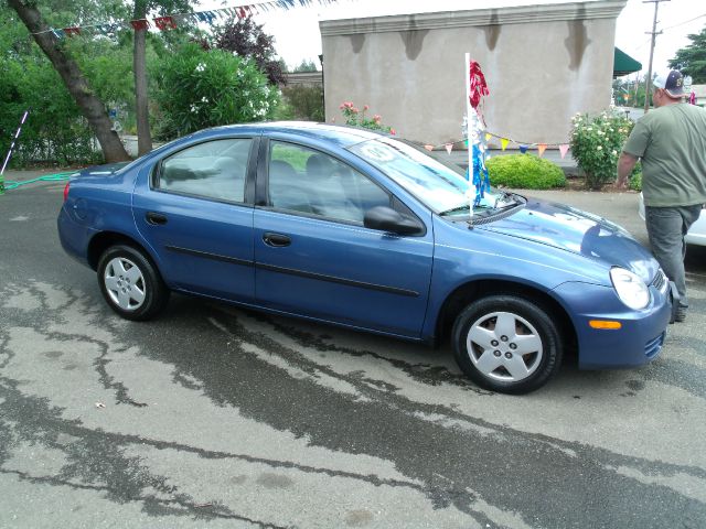 Dodge Neon 2004 photo 2