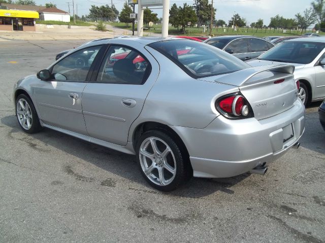 Dodge Neon 2004 photo 2