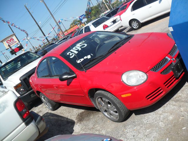 Dodge Neon 2004 photo 2