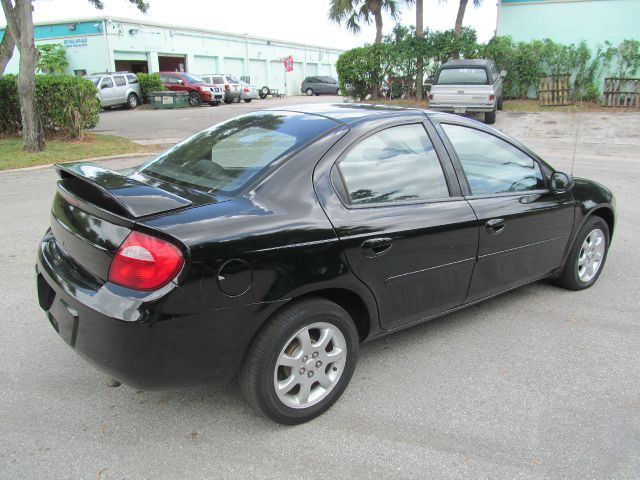 Dodge Neon 2004 photo 1