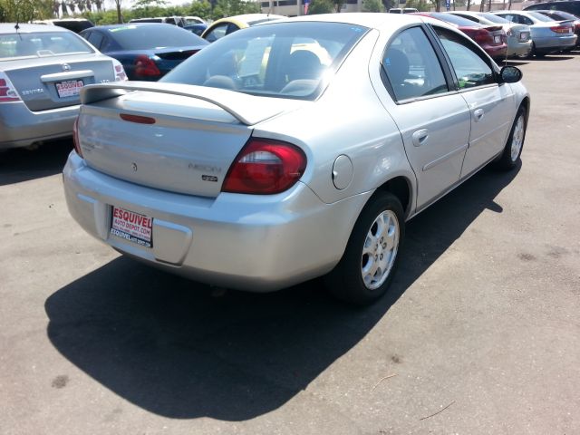 Dodge Neon Unknown Sedan