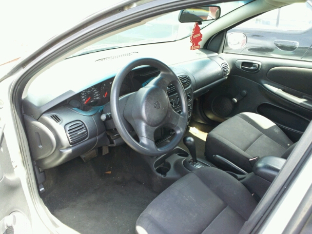 Dodge Neon 2005 photo 2