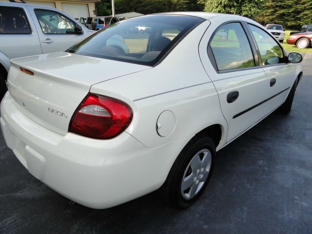 Dodge Neon 2005 photo 17