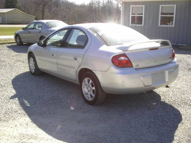 Dodge Neon 2005 photo 2