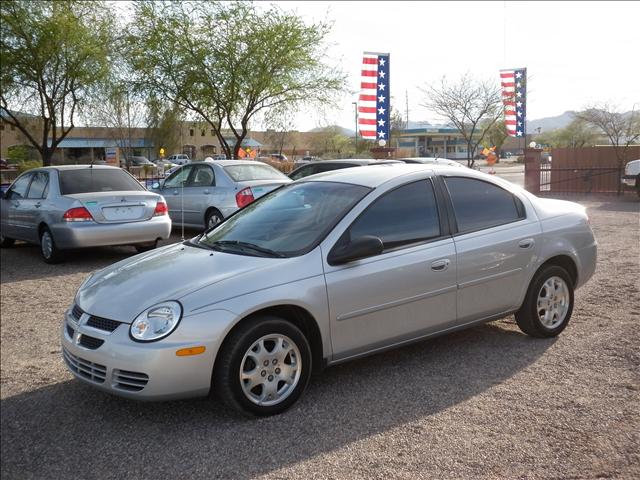 Dodge Neon 2005 photo 2