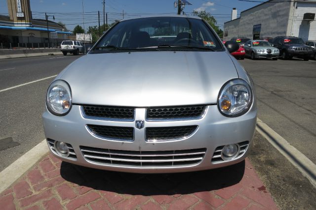 Dodge Neon 2005 photo 2