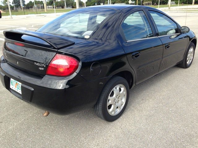 Dodge Neon 2005 photo 2