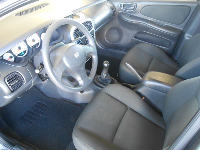 Dodge Neon 2005 photo 2