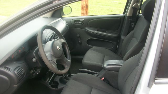 Dodge Neon 2005 photo 2